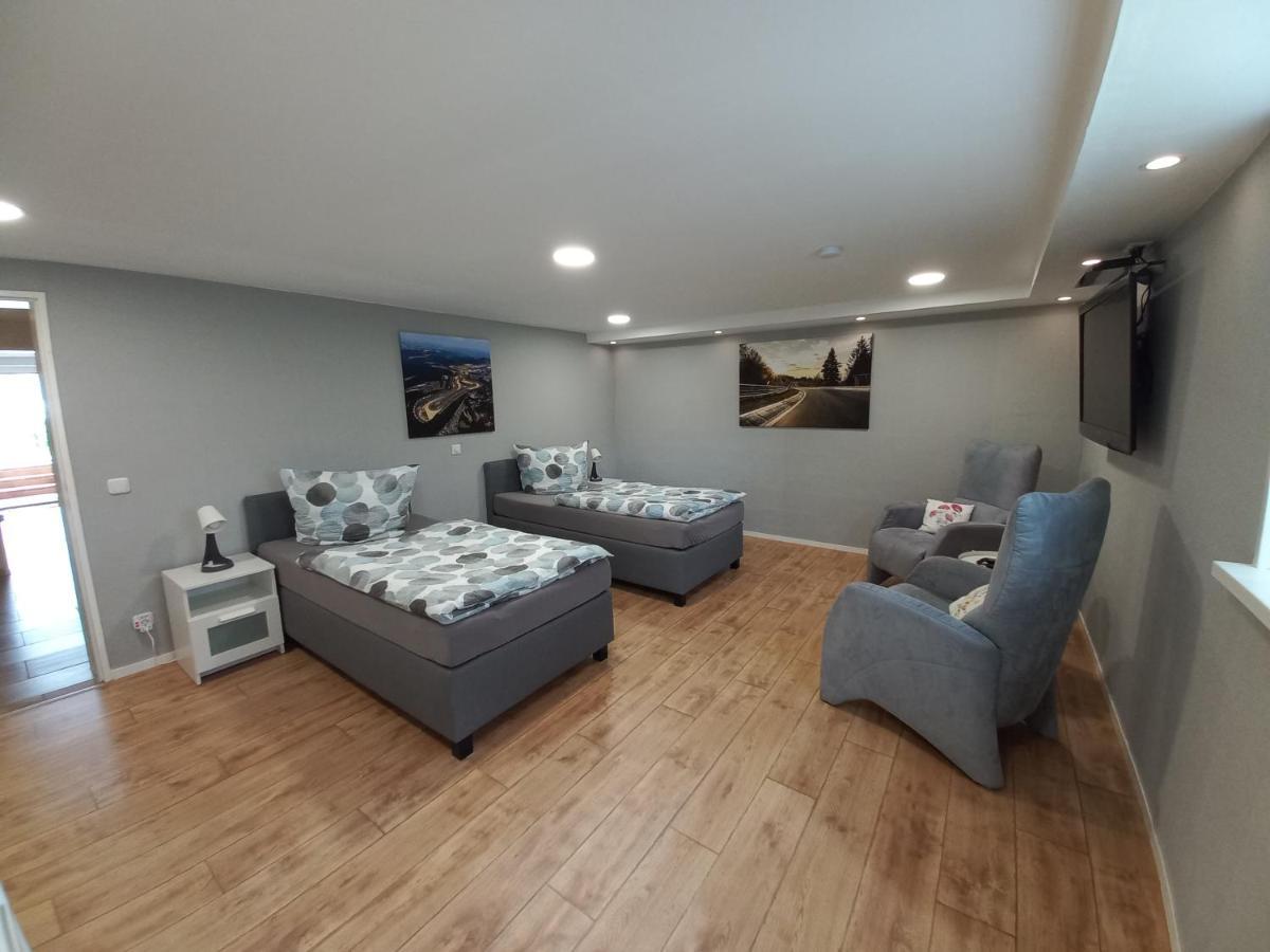 Ferienwohnung Bela, Naehe Nuerburgring Luxem Extérieur photo